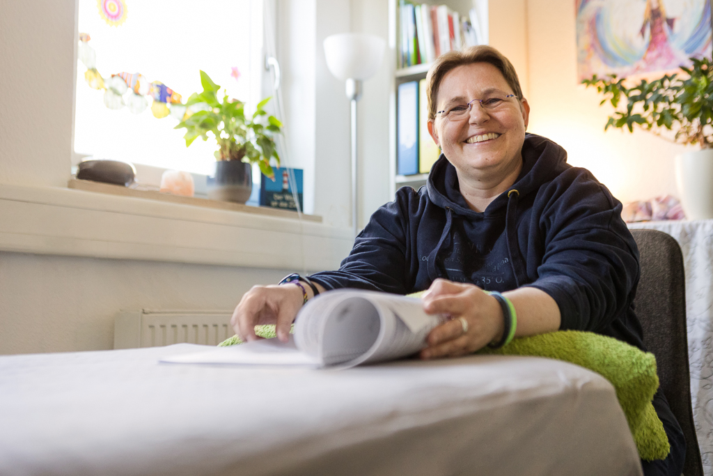Access Bars® Kurs Nürnberg mit Kerstin Biß Access Bars® lernen und praktisch erleben – bei Kerstin Biß in Nürnberg in einer persönlichen kleinen Gruppe mit 2 bis maximal 4 Teilnehmer:innen.